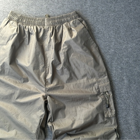 Men's green Cargo nylon Pants - Picture 2 of 9